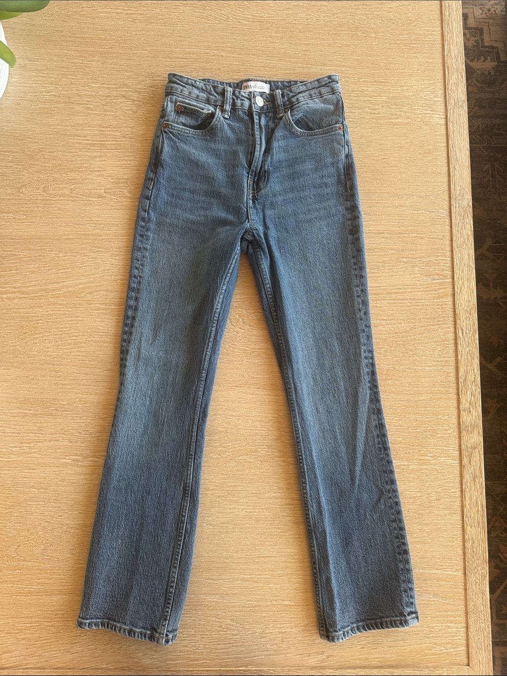 Zara Classic high rise Straight-Leg Blue Denim Jeans